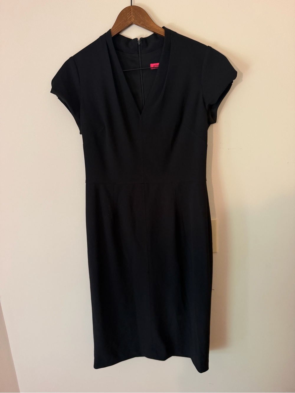 Betsey Johnson Professional Black V-Neck Sheath Midi Dress, Size 10, EUC